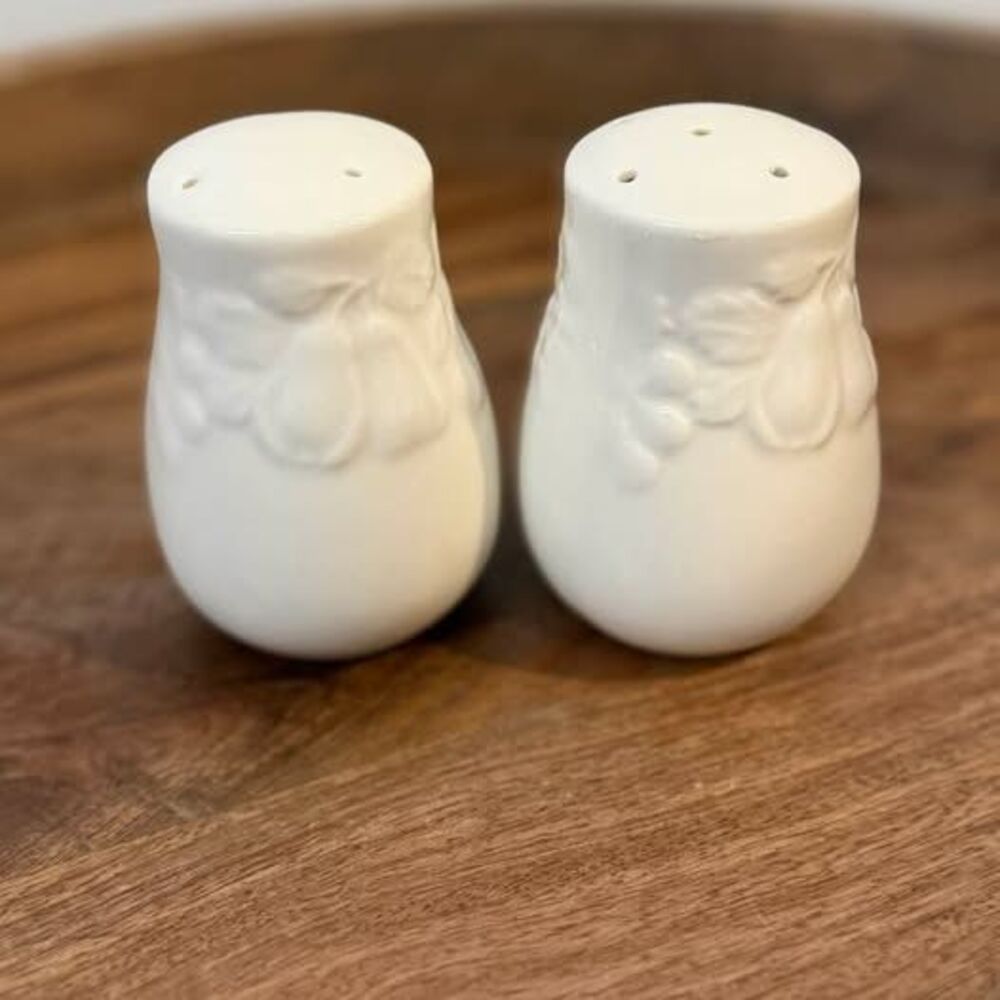 Ceramic embossed fruit Salt and Pepper Shakers
